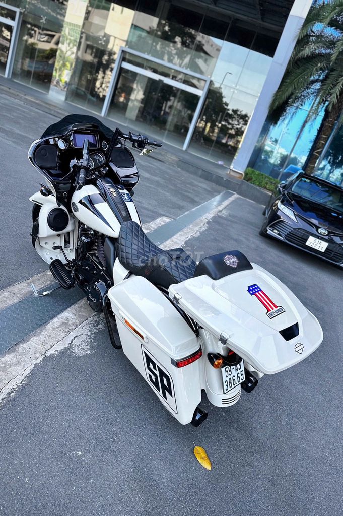 ___HARLEY Road Glide 114Ci 2022 Special___. Mua bán Xe máy tại Quận Tân Bình Tp Hồ Chí Minh được đăng bởi Nguyễn Đình Quang Duy  hình 4