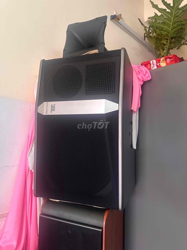 Loa JBL Ki512 Đen Mỹ 8 ohms. Mua bán Tivi, Âm thanh tại Quận 6 Tp Hồ Chí Minh được đăng bởi chibi hình 1