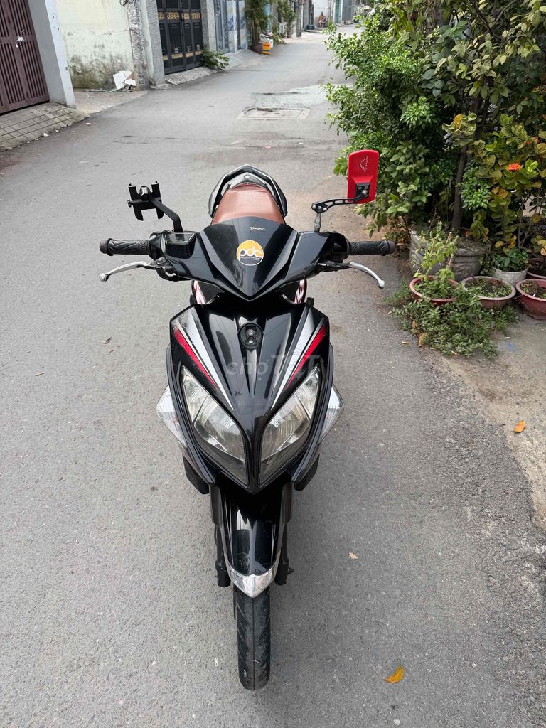 Yamaha Novo 4 2011 Đen Đỏ Trắng. Mua bán Xe máy tại Huyện Hóc Môn Tp Hồ Chí Minh được đăng bởi Hoàng Anh Tuấn hình 2