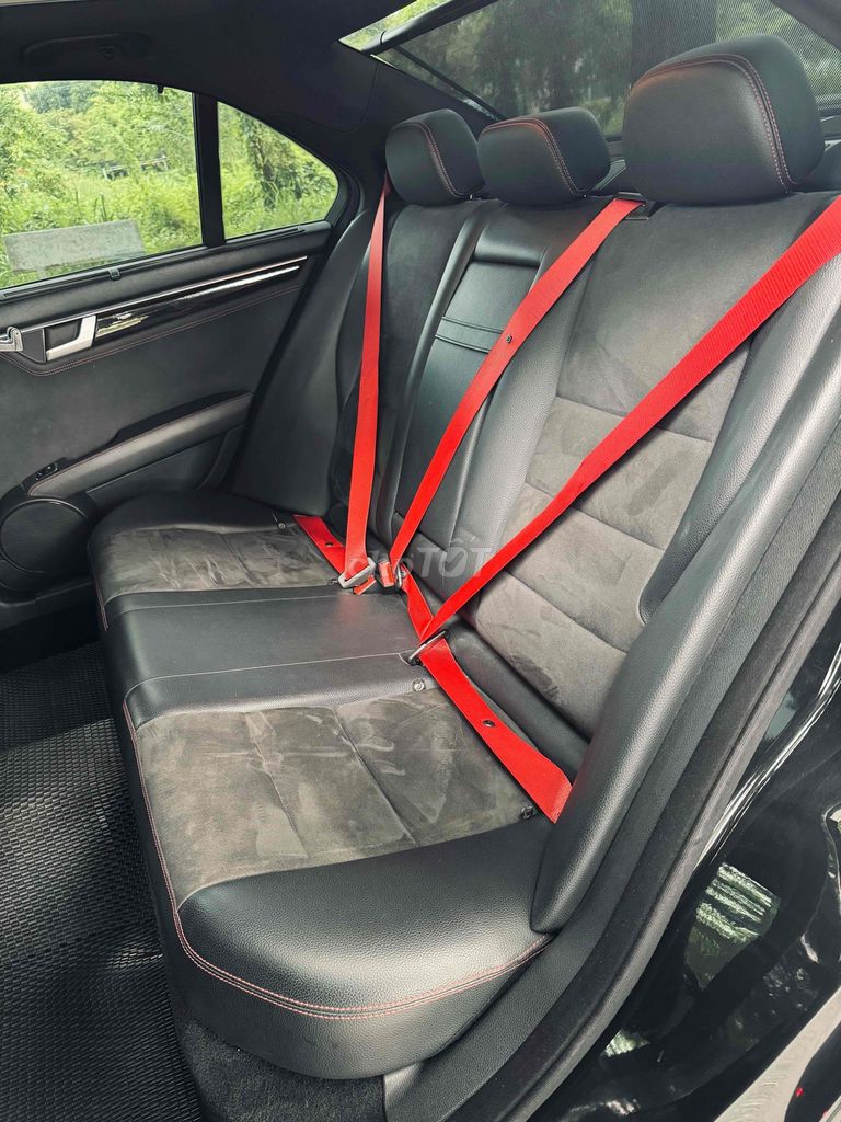 Mercedes C300 AMG Plus Sx2014 Siêu hiếm ✅. Mua bán Ô tô tại Thành phố Dĩ An Bình Dương được đăng bởi Nguyễn Sơn Auto hình 9