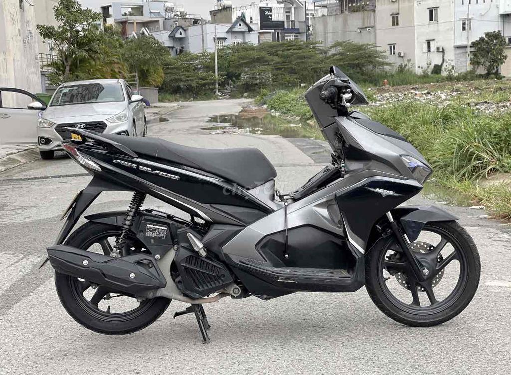 2020 Honda AirBlade 125 Smartkey Biển Hn máy chất. Mua bán Xe máy tại Quận Nam Từ Liêm Hà Nội được đăng bởi Tuong Vu hình 4