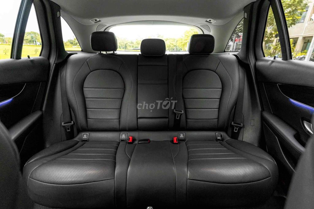 GLC200 (V1) FL 2023 màu trắng cá nhân siêu đẹp. Mua bán Ô tô tại Quận 7 Tp Hồ Chí Minh được đăng bởi Dương Phương hình 12