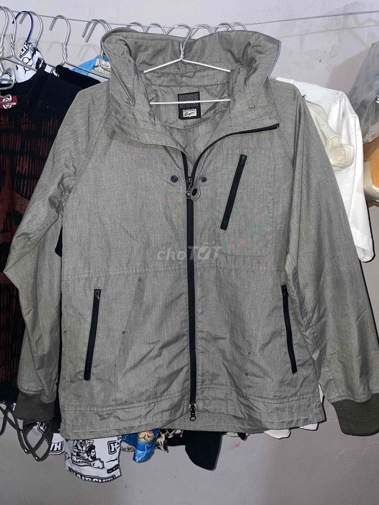 Áo khoác nam Onitsuka Tiger Polyester size M. Mua bán Quần áo tại Huyện Cờ Đỏ Cần Thơ được đăng bởi Thành Baka hình 1