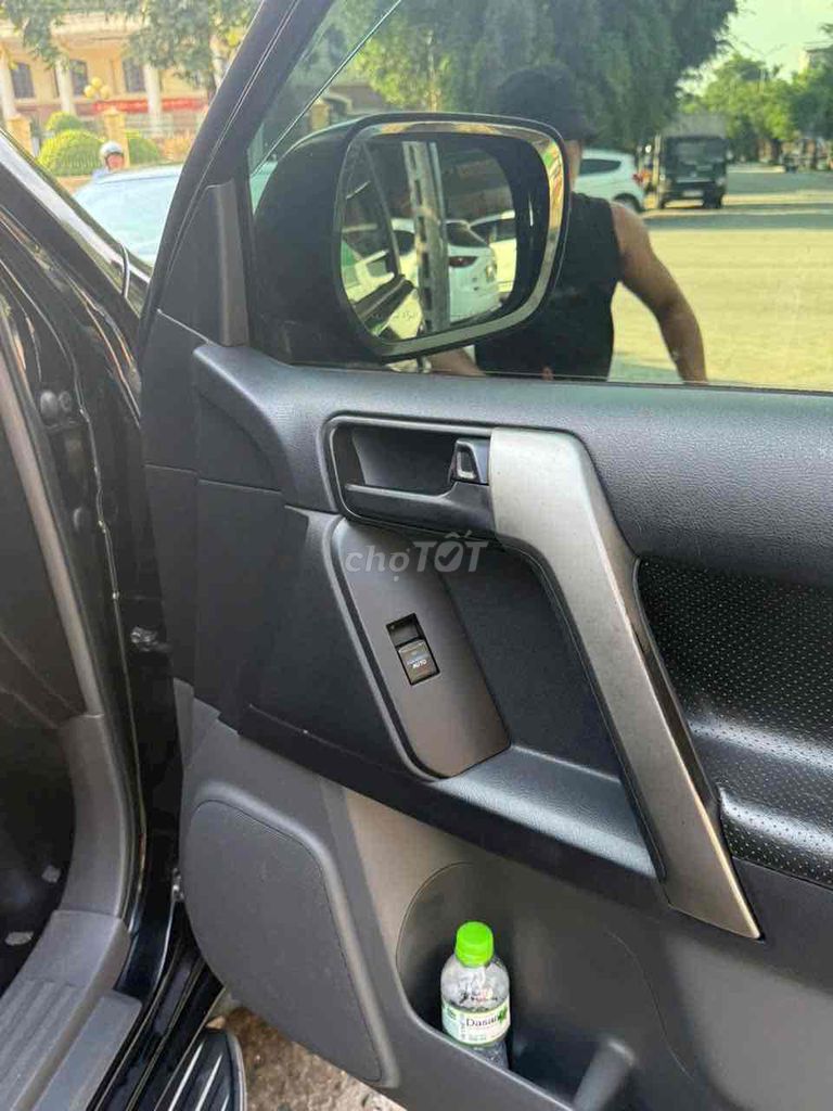 Toyota Prado 2011 TXL 2.7L - 69000 km. Mua bán Ô tô tại Thành phố Ninh Bình Ninh Bình được đăng bởi Trần Đức hình 10