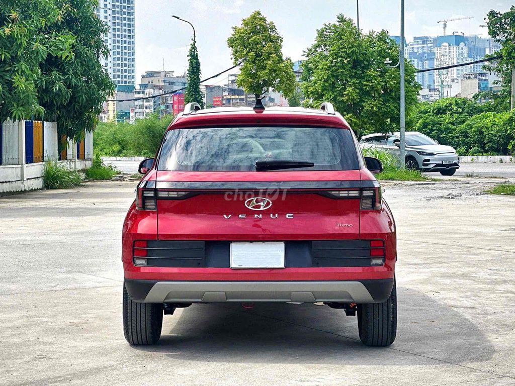 Hyundai Venue 2024 Special 1.0L Turbo практически новый