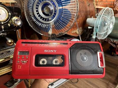 Cassette  Radio SONY  CFM - 170TV..Màu đỏ