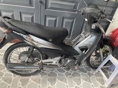 Xe zin từ a tới z chưa bổ máy xe ít đi .. Mua bán Xe máy tại Thành phố Biên Hòa Đồng Nai được đăng bởi Hung Do