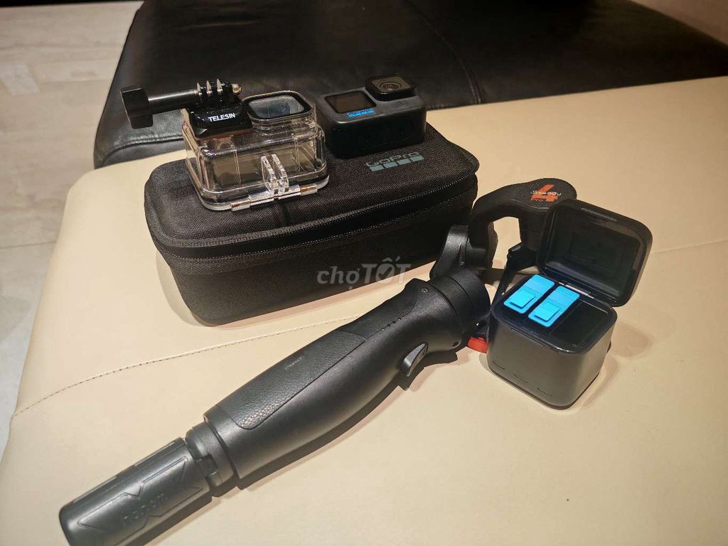 Combo GoPro 10 + Hohem Pro 4 + 2 pin. Mua bán Máy ảnh, Máy quay tại Quận 7 Tp Hồ Chí Minh được đăng bởi Tri hình 1
