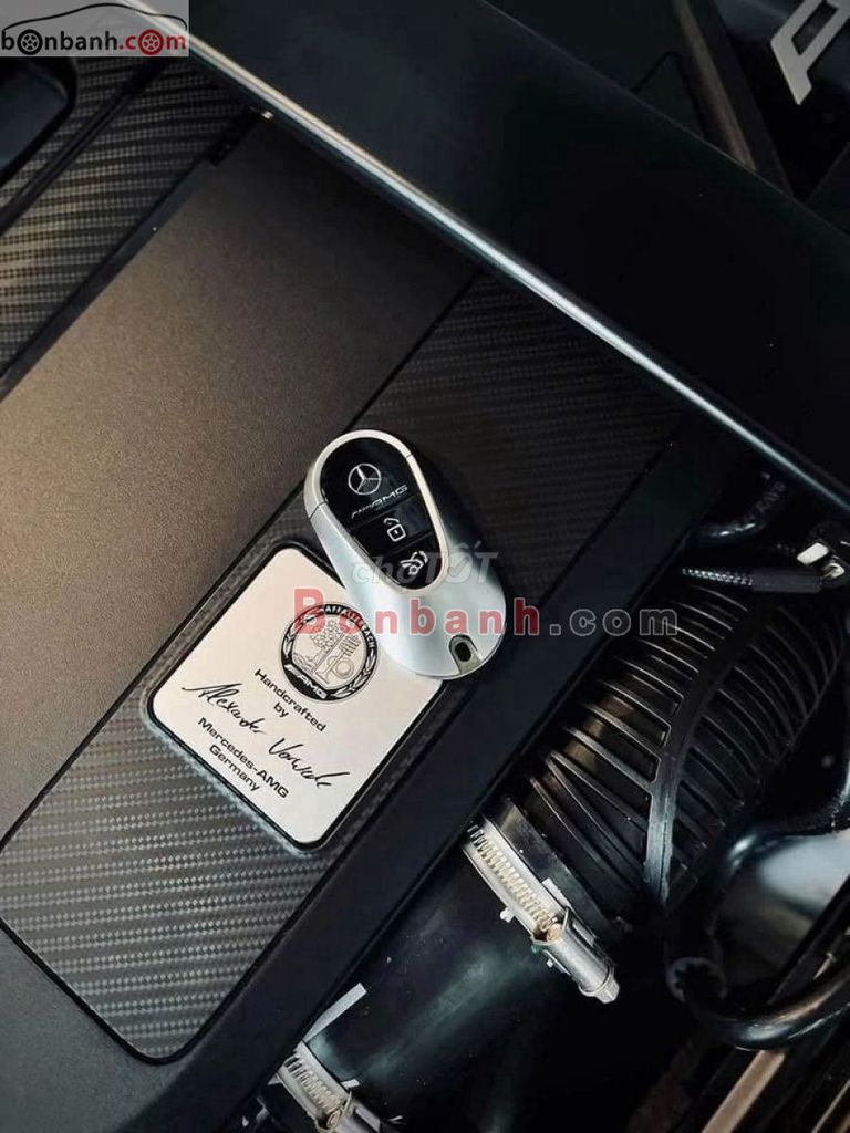 Mercedes Benz C43 AMG 4Matic 2024 - 2 Tỷ 029 Triệu. Mua bán Ô tô tại Quận Hai Bà Trưng Hà Nội được đăng bởi Nguyễn Văn Chung hình 5