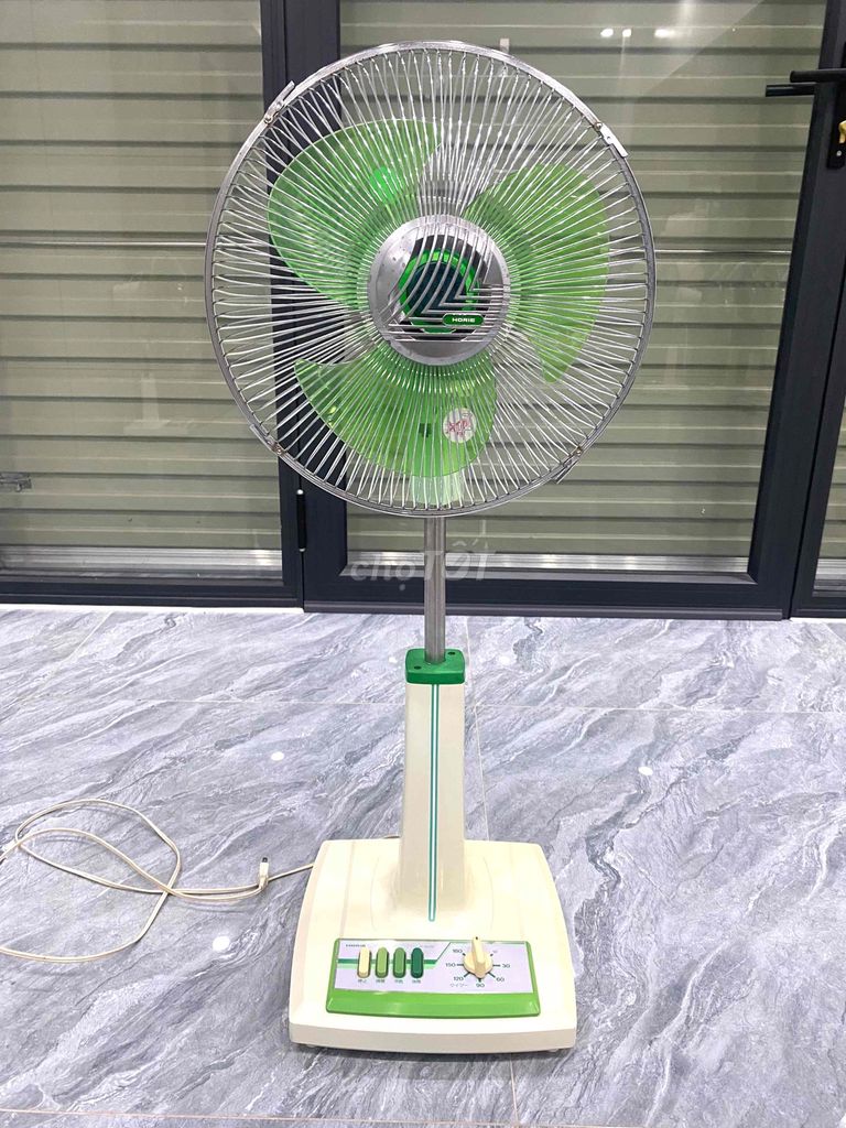 Quạt lửng Horie Xanh lá, Trắng. Mua bán Quạt tại Quận Hồng Bàng Hải Phòng được đăng bởi Giang Hp hình 1