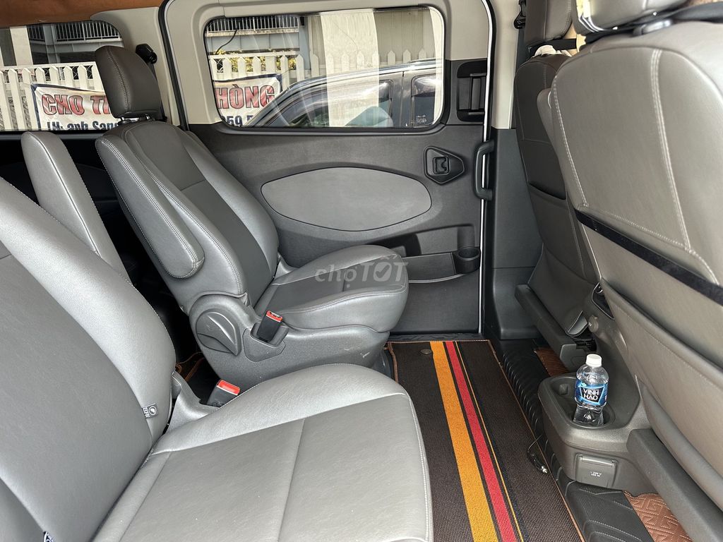 Ford Tourneo 2019 bảo hành 2026, hỗ trợ vay 75%. Mua bán Ô tô tại Quận Tân Phú Tp Hồ Chí Minh được đăng bởi Đức hình 9