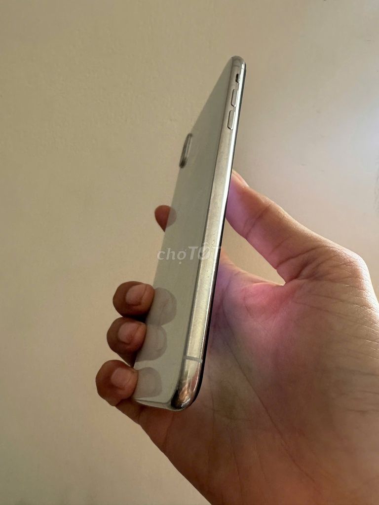 Apple iPhone XS Max 64GB Trắng 83%. Mua bán Điện thoại tại Quận Thanh Khê Đà Nẵng được đăng bởi  Thắng Lê hình 1
