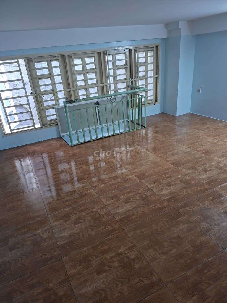 Nhà trệt khu an ninh sạch sẽ