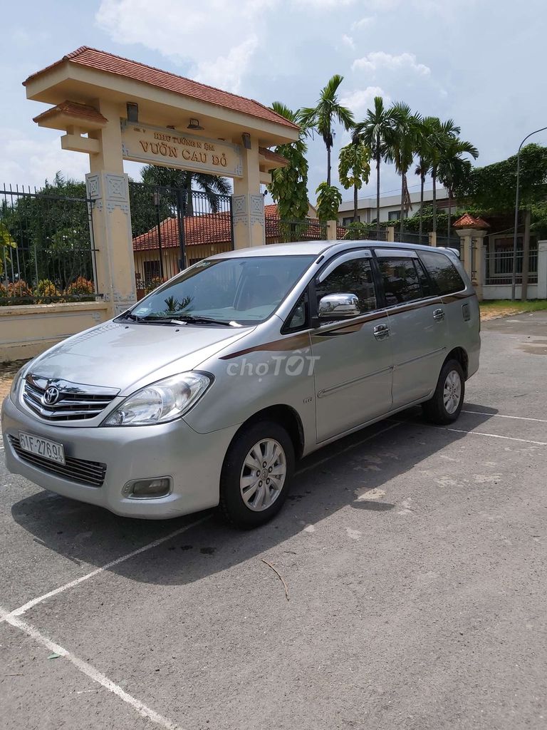 0913819136 - Bán xe toyota inova v tự động 2010 còn mới