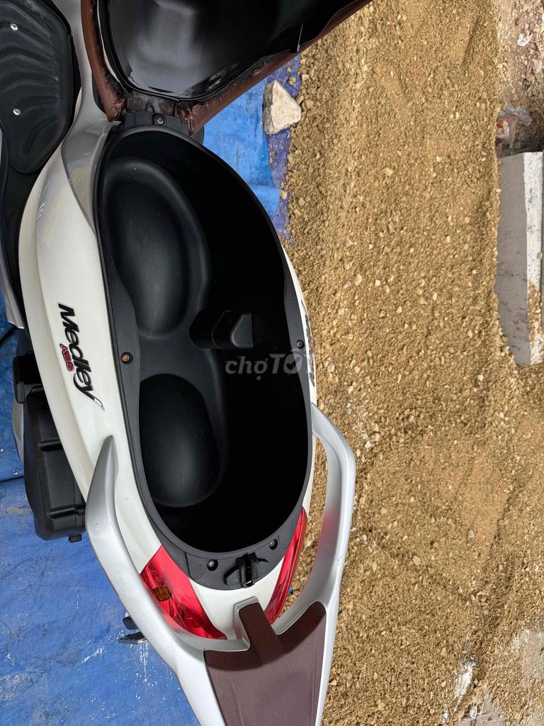 Piaggio Medley 125 abs máy iget dky 2017. Mua bán Xe máy tại Quận Ngô Quyền Hải Phòng được đăng bởi Dương Vũ hình 6