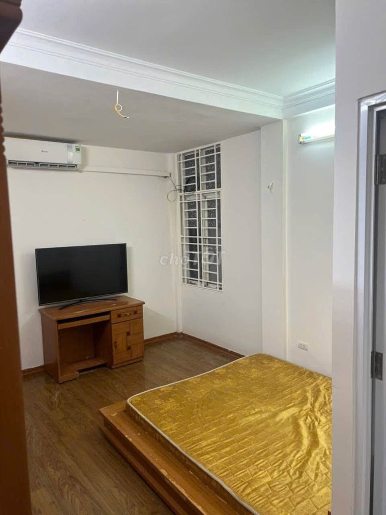 Cho thuê nhà nguyên căn 5 tầng 4 ngủ đủ đồ Đống Đa