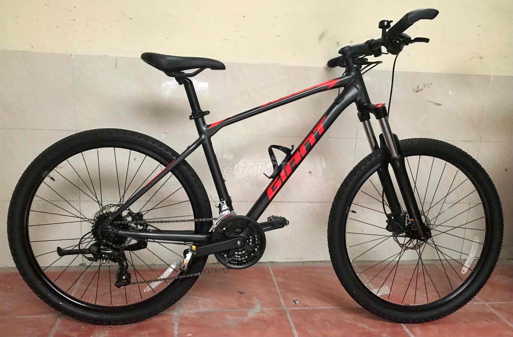 Thanh lý xe Giant Atx810 rất mới. Mua bán Xe đạp tại Quận Ba Đình Hà Nội được đăng bởi Nam hình 1