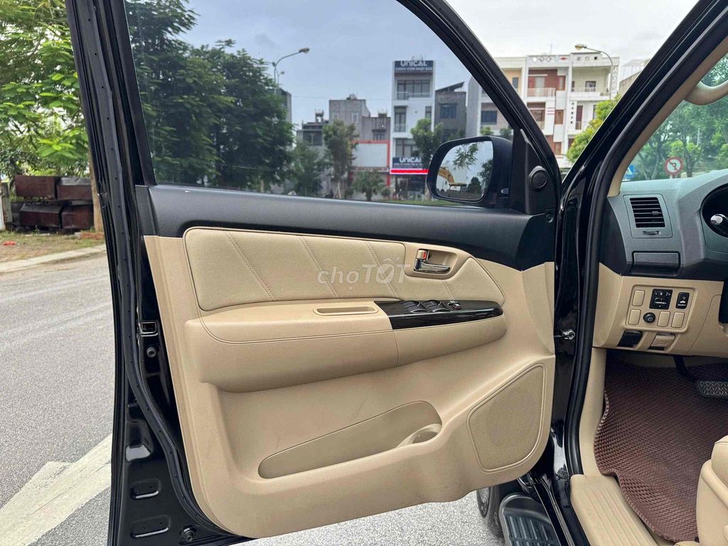 Toyota Fortuner 2016 2.7V 4x2 - 100000 km. Mua bán Ô tô tại Huyện Gia Lộc Hải Dương được đăng bởi Nhất Tín Ô Tô Hải Dương hình 10