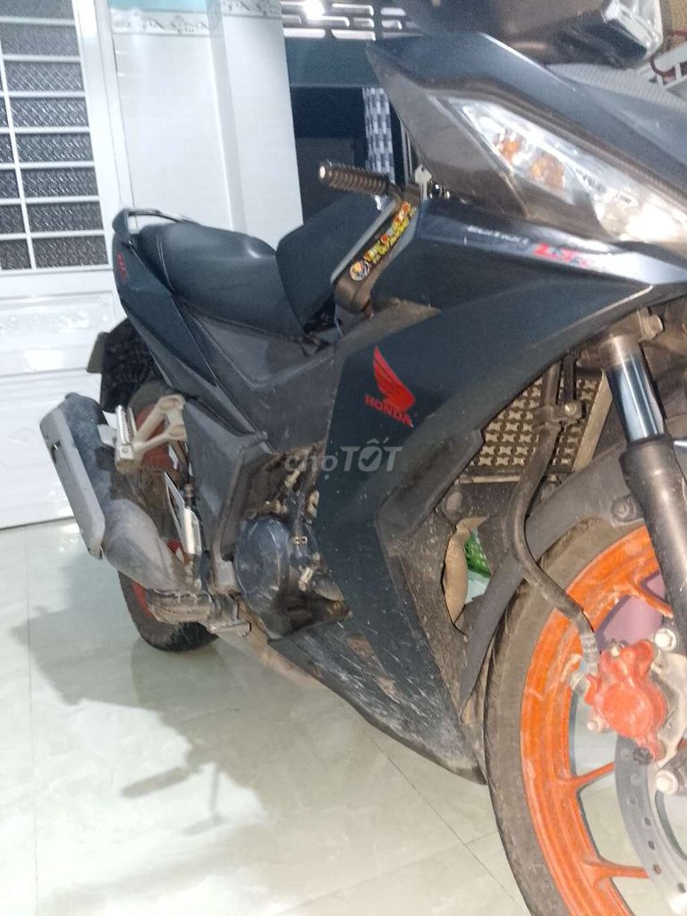 Cần thanh lý 1 xe winner v1 đen nhám 2018. Mua bán Xe máy tại Huyện Cái Bè Tiền Giang được đăng bởi Võ thanh Tuấn  hình 4