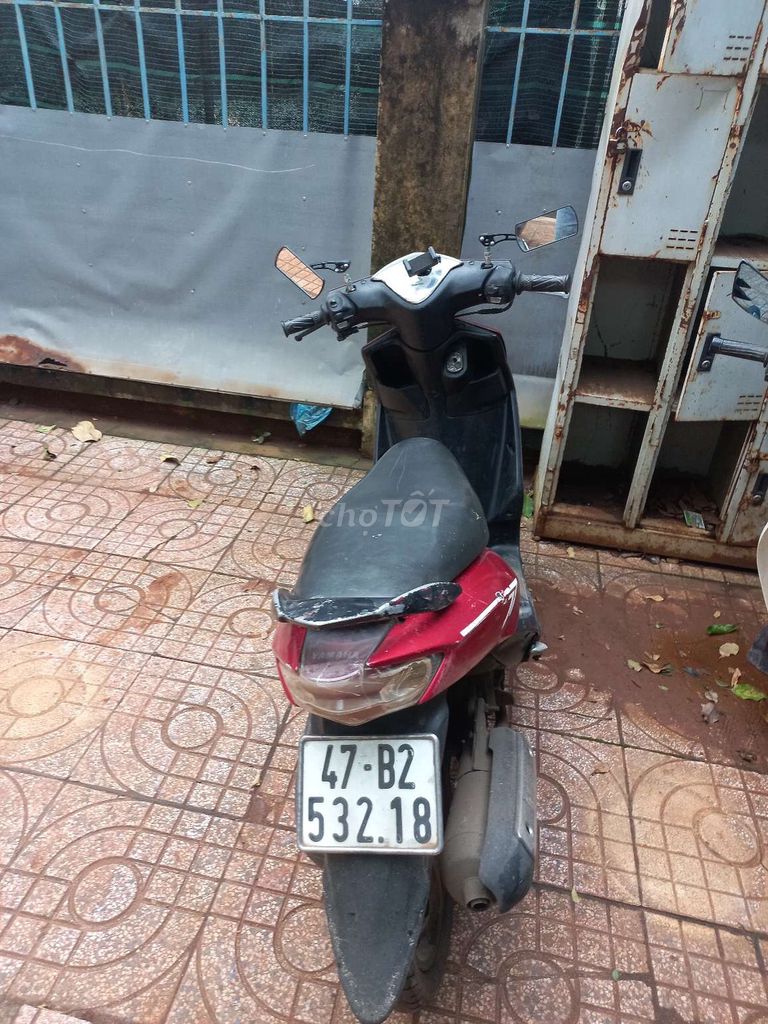 Yamaha Luvias màu Đỏ. Mua bán Xe máy tại Quận Tân Phú Tp Hồ Chí Minh được đăng bởi Phuoc Ngo hình 2