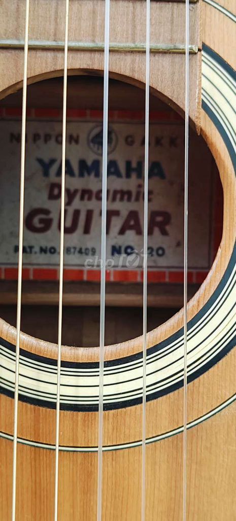 Đàn guitar Yamaha Dynamic No. 20 Gỗ Nâu vàng. Mua bán Nhạc cụ tại Thành phố Biên Hòa Đồng Nai được đăng bởi Liêu Kim Cương  hình 1