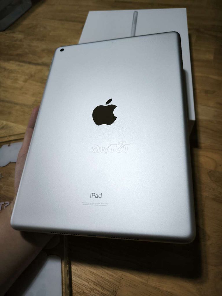 Apple iPad Gen 9 Wi-Fi 64GB Bạc. Mua bán Máy tính bảng tại Thành phố Thuận An Bình Dương được đăng bởi Đạt hình 1