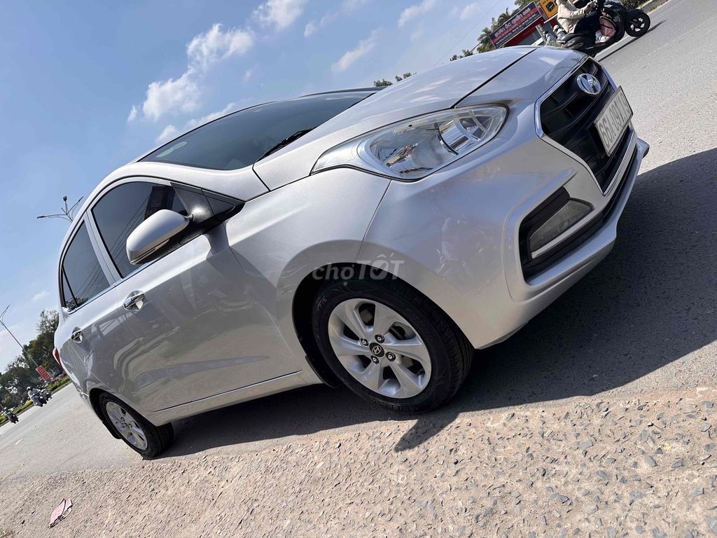 Hyundai Grand i10 2019 1.2 Full MT Bạc. Mua bán Ô tô tại Quận Cái Răng Cần Thơ được đăng bởi ÔTÔ PHÚC SƠN  TP CẦn Thơ  hình 3