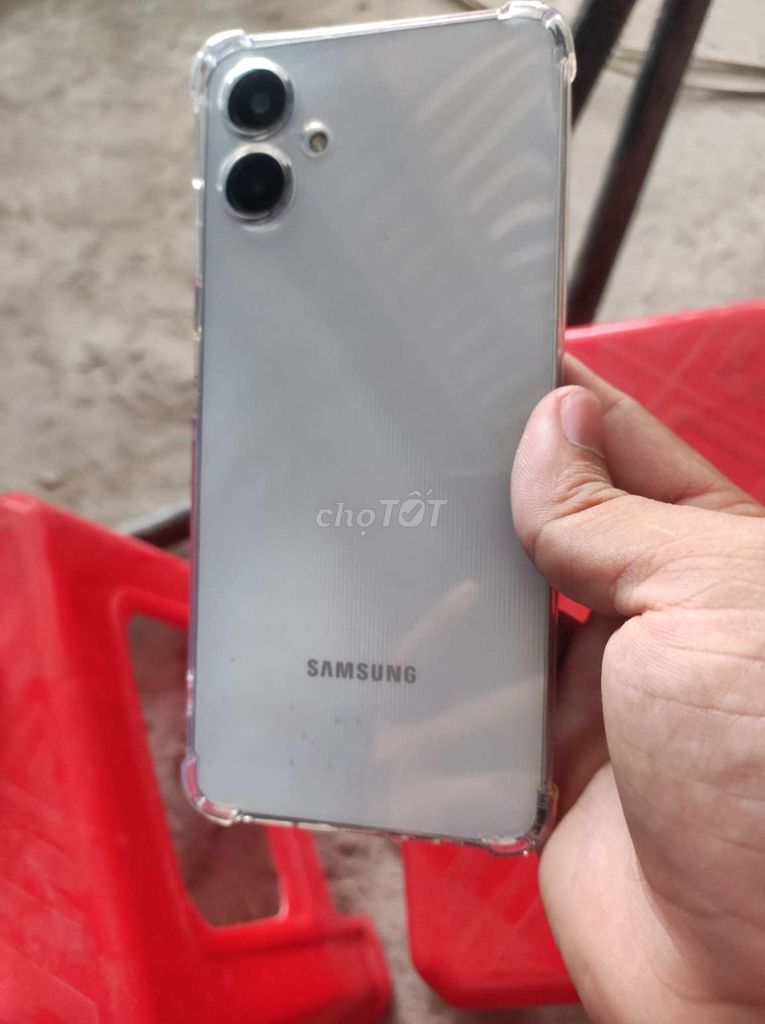 Samsung Galaxy A06 128GB Trắng. Mua bán Điện thoại tại Thành phố Sa Đéc Đồng Tháp được đăng bởi tâm hình 1