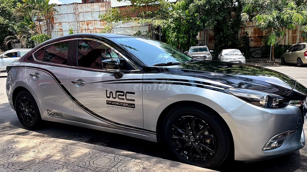 Mazda 3 2017 1.5 AT Bạc - một chủ - đi 69000 km. Mua bán Ô tô tại Quận Bình Thạnh Tp Hồ Chí Minh được đăng bởi Nguyễn Thanh Hiển  hình 4