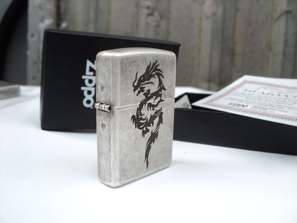 RỒNG BAY LÊN / Zippo Mỹ, Bạc Cổ khắc ăn mòn, zin