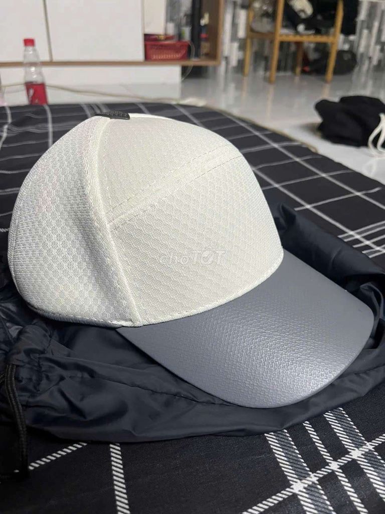 Nón Sơn Vải Trắng Xám Unisex. Mua bán Phụ kiện thời trang khác tại Quận 6 Tp Hồ Chí Minh được đăng bởi Hoàng Dũng hình 1