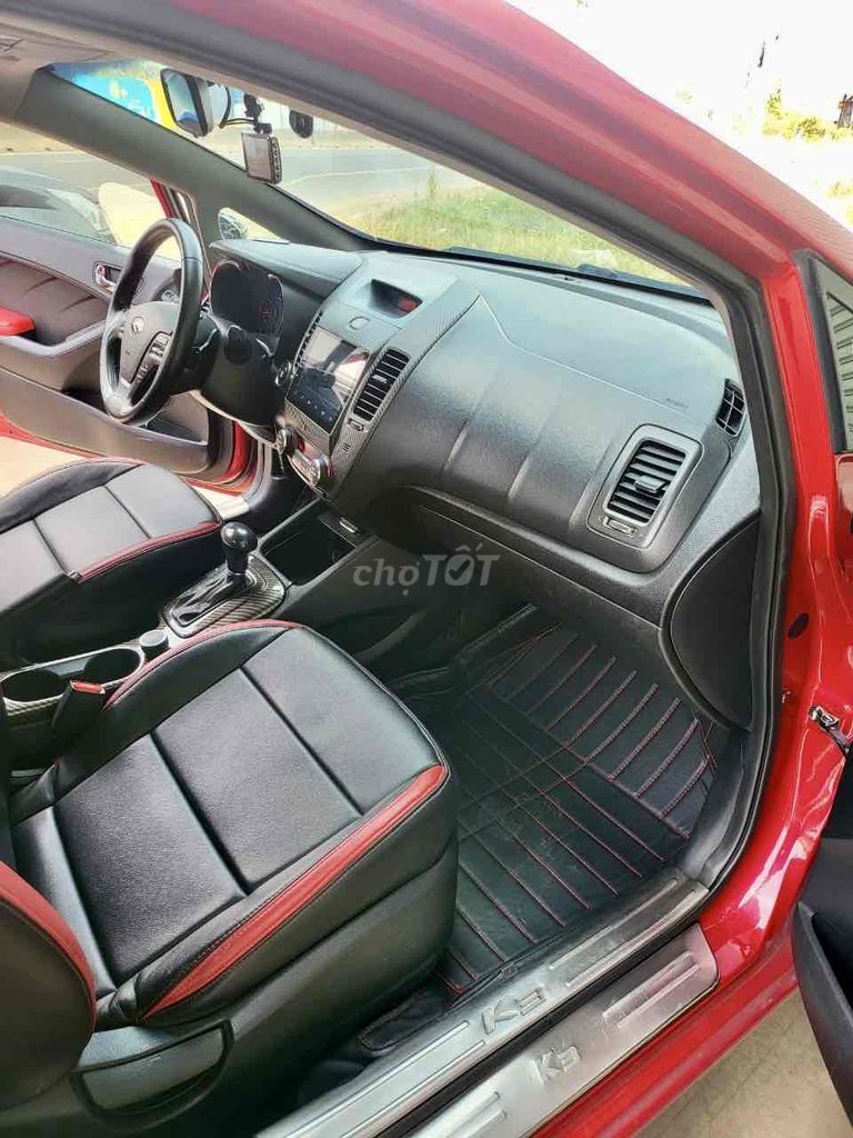 Kia K3 Đỏ 5 chỗ Số tự động 2015 2.0 full. Mua bán Ô tô tại Thành phố Biên Hòa Đồng Nai được đăng bởi Luxury AUTO  hình 4