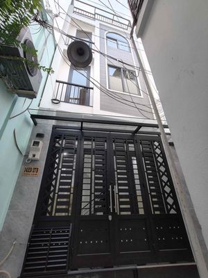 Room 15 m² · Đường Cô Giang