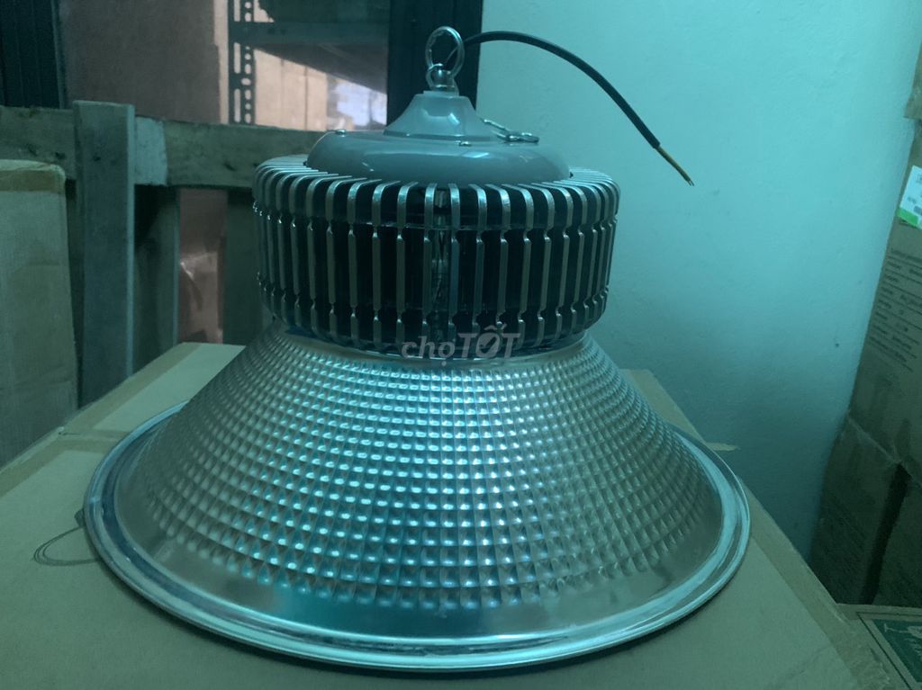 Đèn nhà xưởng cao cấp công suất 100w - 150w - 200w