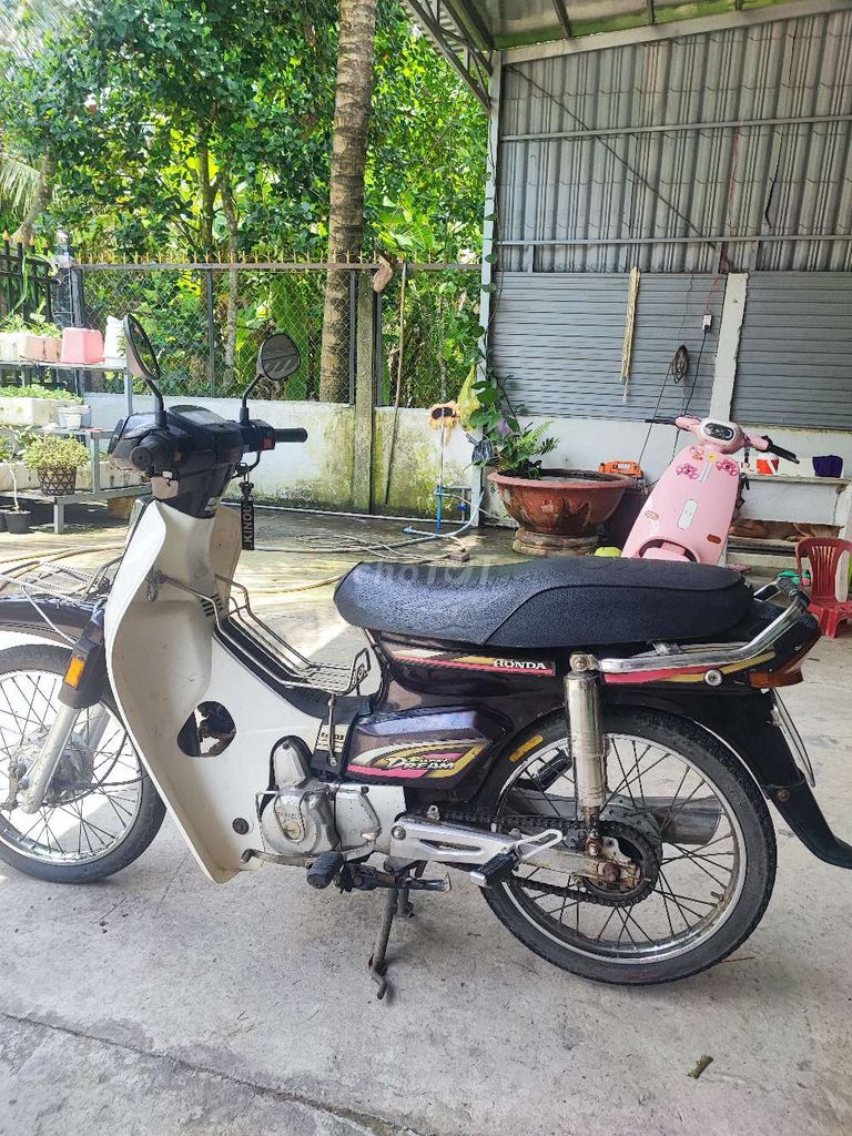 Honda Super Dream Nhật Đen Trắng. Mua bán Xe máy tại Quận Tân Bình Tp Hồ Chí Minh được đăng bởi Thanh Hiền hình 4