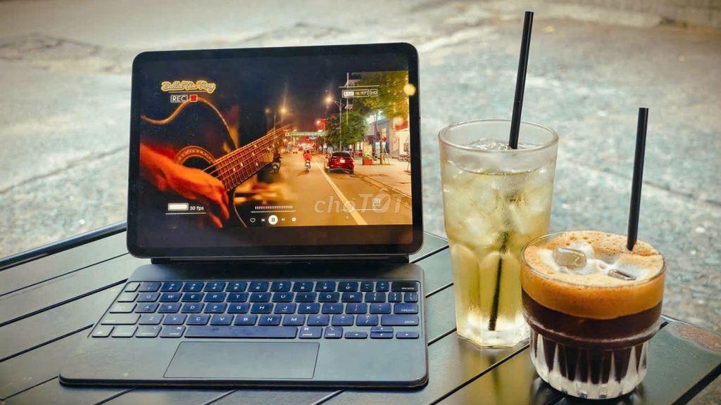 iPad Pro 2018 11" 5G 64gb kèm phím như tin đăng gl. Mua bán Máy tính bảng tại Quận 3 Tp Hồ Chí Minh được đăng bởi T83 hình 1
