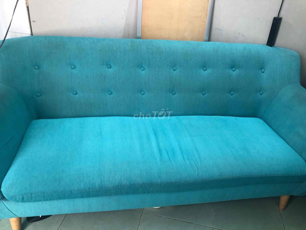 Ghế sofa vải màu xanh ngọc. Mua bán Bàn ghế tại Quận Hải Châu Đà Nẵng được đăng bởi Trung Lê hình 1