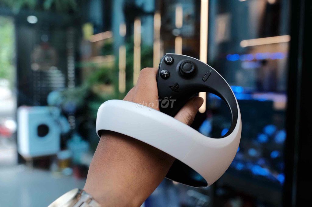Kính thực tế ảo PlayStation VR2 – PS VR2 đẹp 98.5%. Mua bán Thiết bị đeo thông minh tại Quận Bình Thạnh Tp Hồ Chí Minh được đăng bởi Vân Anh 2Tech House hình 1