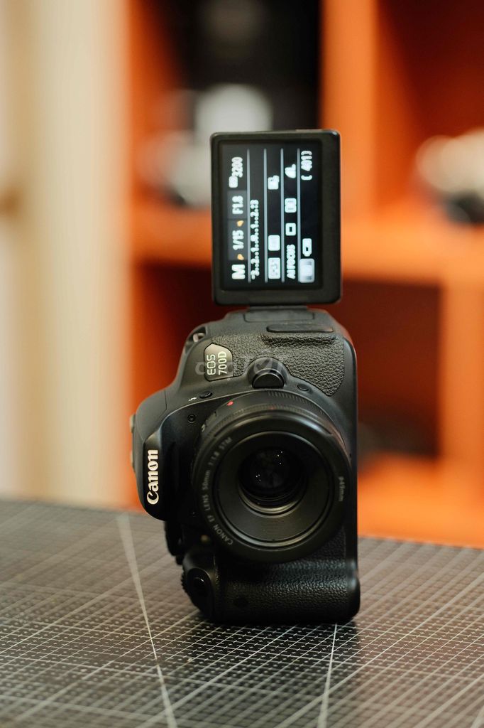 Máy ảnh Canon 700D Đen. Mua bán Máy ảnh, Máy quay tại Quận 7 Tp Hồ Chí Minh được đăng bởi long hình 1