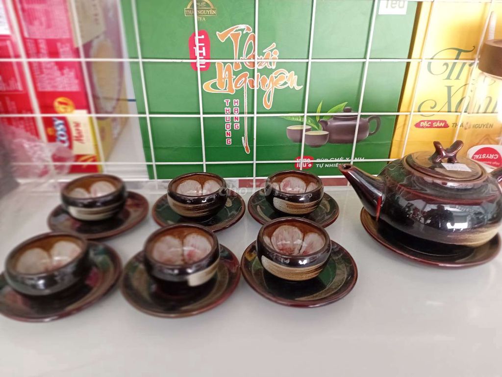 Bộ ấm chén gốm màu nâu. Mua bán Nội thất, đồ gia dụng khác tại Huyện Vĩnh Tường Vĩnh Phúc được đăng bởi HOÀNG HƯỜNG hình 1