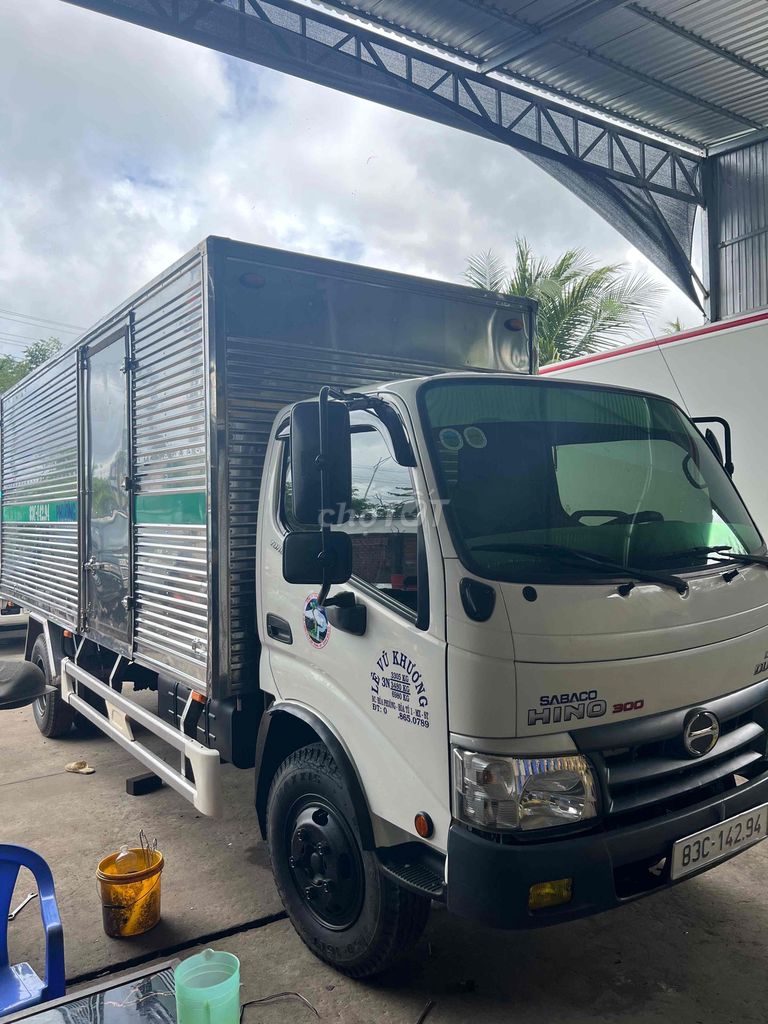 HINO XZU352 thùng kín inox đời 2017 Xe đẹp zin. Mua bán Xe tải, xe ben tại Quận Bình Thuỷ Cần Thơ được đăng bởi Phạm Nguyễn Băng Nhi hình 1