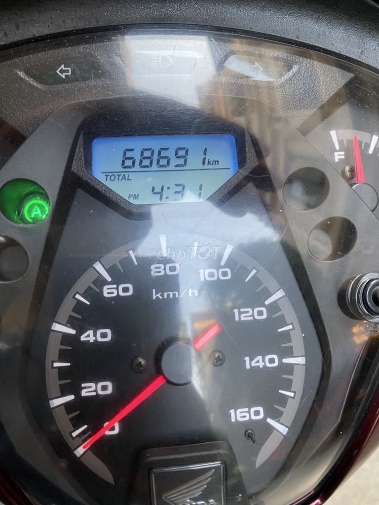 Honda SH Đỏ 68691 km. Mua bán Xe máy tại Quận Đống Đa Hà Nội được đăng bởi vũ phương dung hình 2