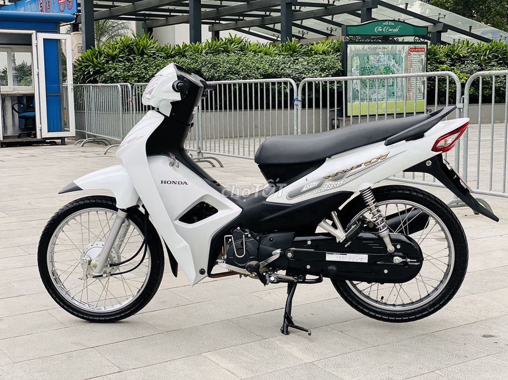 Honda WAVE A 110 Trắng Ngọc Trinh Xe Nguyên ĐK2022