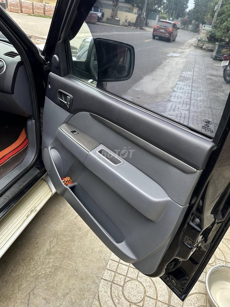 Ford Everest 2.5AT 2016 đen 83.000 km. Mua bán Ô tô tại Quận Gò Vấp Tp Hồ Chí Minh được đăng bởi Quang hình 5