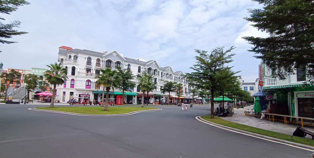 Shophouse SA-0837 в районе Shanghai, Grandworld Phu Quoc