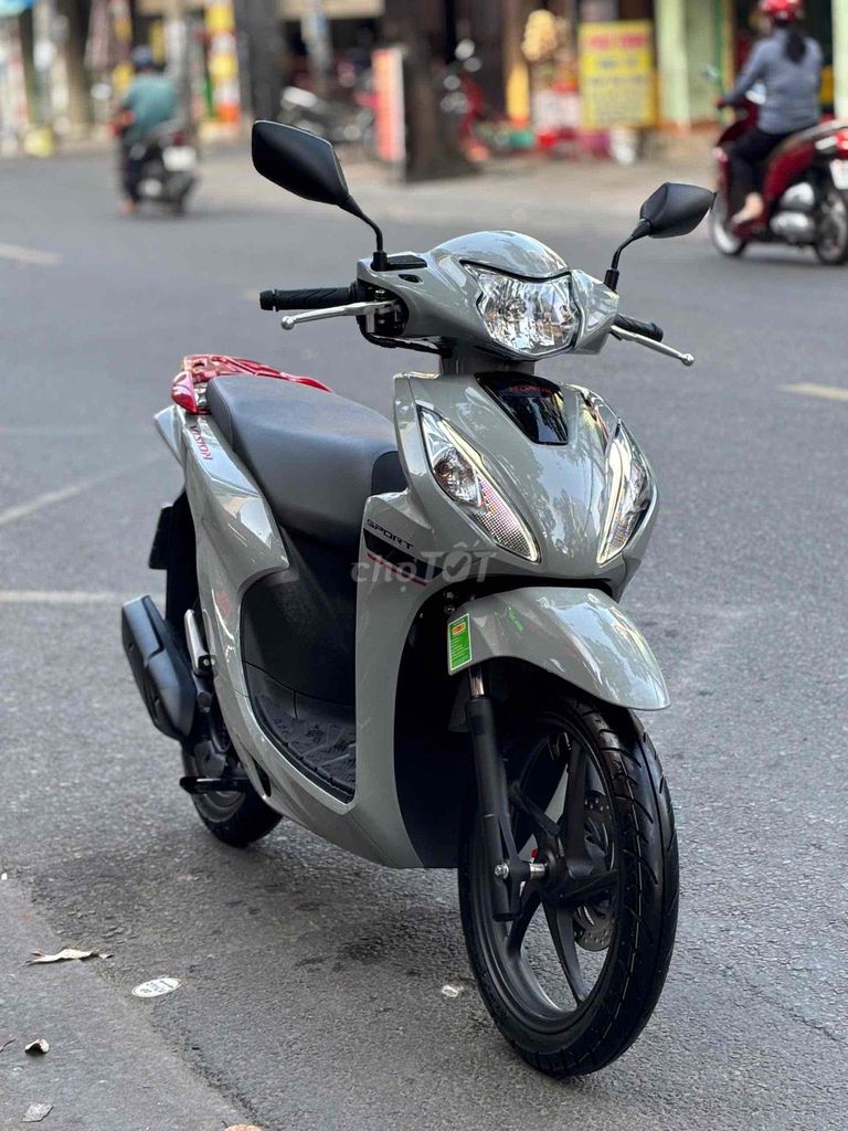 Bán Vision 2025 Bản Thể Thao Xám Xi Măng. Mua bán Xe máy tại Thành phố Biên Hòa Đồng Nai được đăng bởi Tấn Phát Biên Hoà hình 2