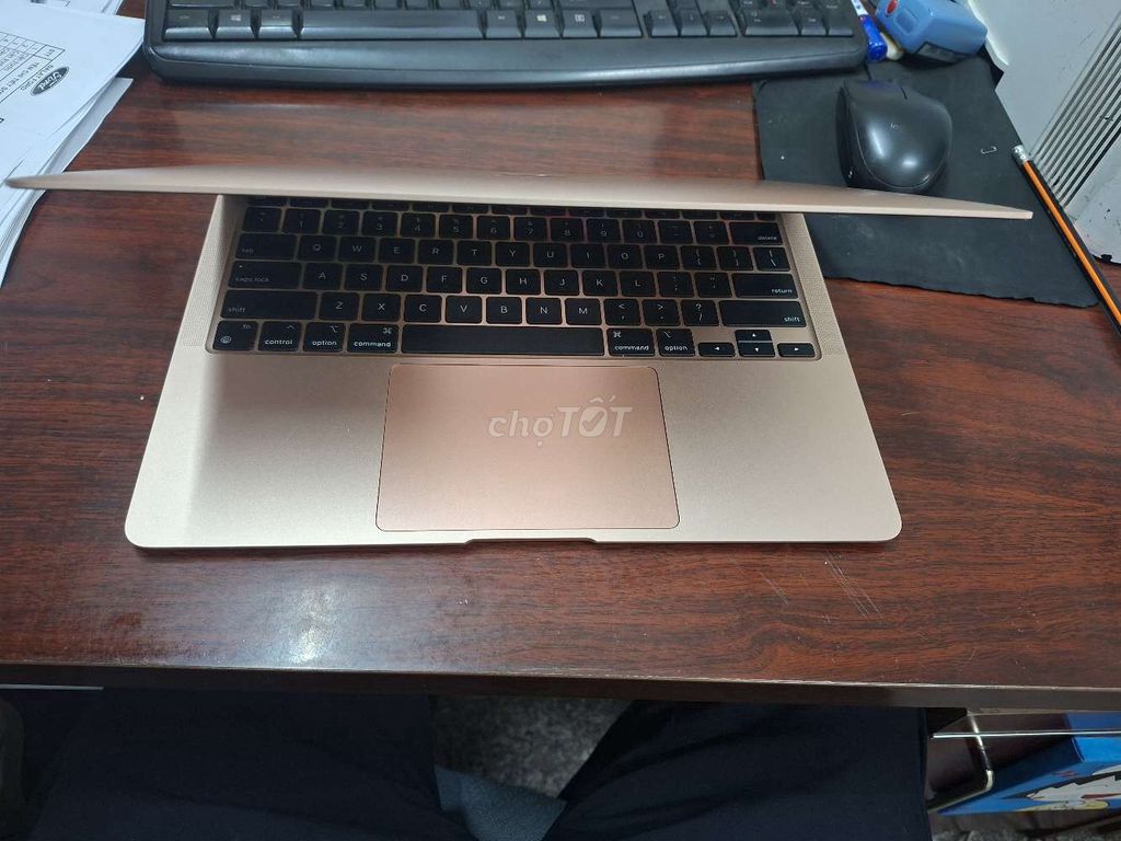 Apple MacBook Air M1 13 inch 256GB. Mua bán Laptop tại Thành phố Đà Lạt Lâm Đồng được đăng bởi Long Bùi hình 1