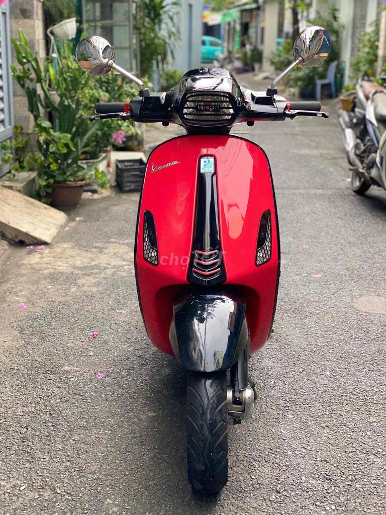 Piaggio Vespa Sprint 2015, красивый, родной мотор, мало б/у