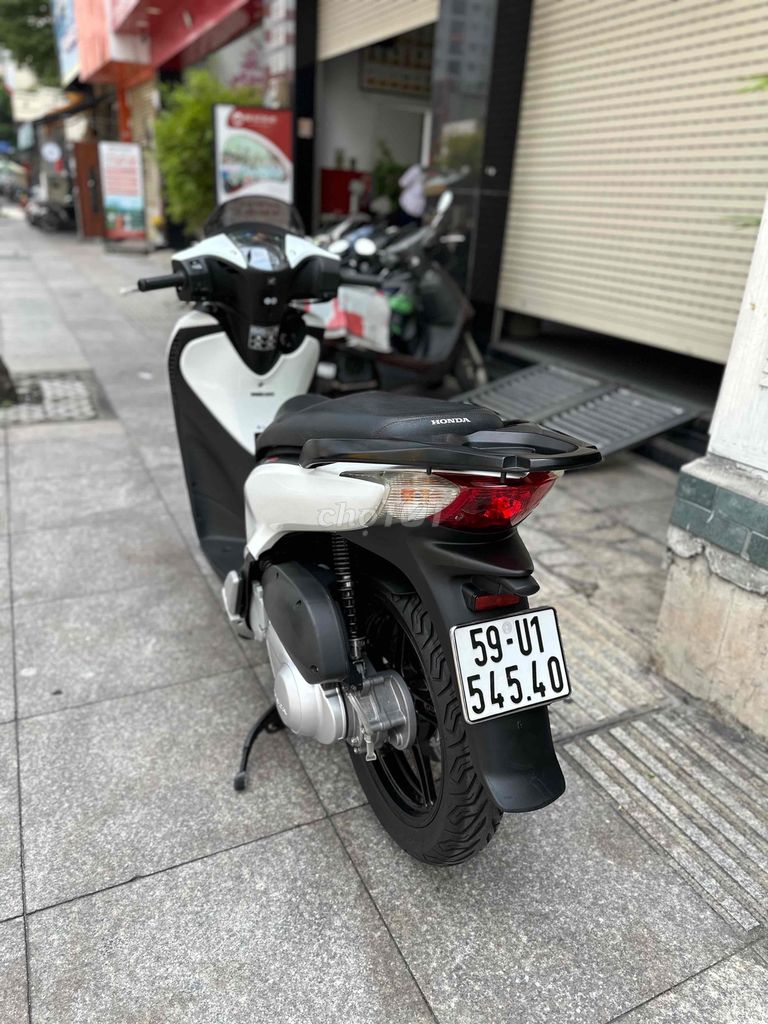 sh 150i nhập Ý sm105 đk 2011 bstp ngây chủ xe zin. Mua bán Xe máy tại Quận Tân Phú Tp Hồ Chí Minh được đăng bởi VÕ MINH HẬU hình 4
