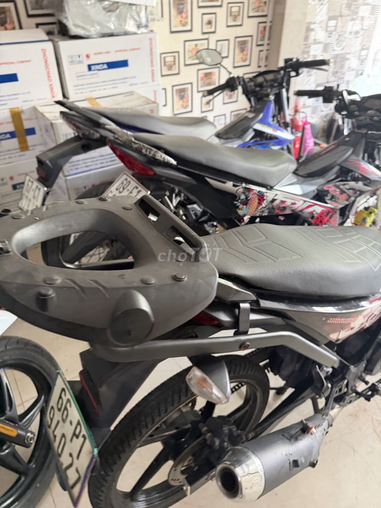 Suzuki satria và Raider tất cả Fi. 9chu.ký nhanh. Mua bán Xe máy tại Thành phố Thủ Đức Tp Hồ Chí Minh được đăng bởi Lê Toàn hình 2